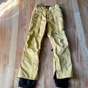 Gold colored Burton Ronin snowboard pants